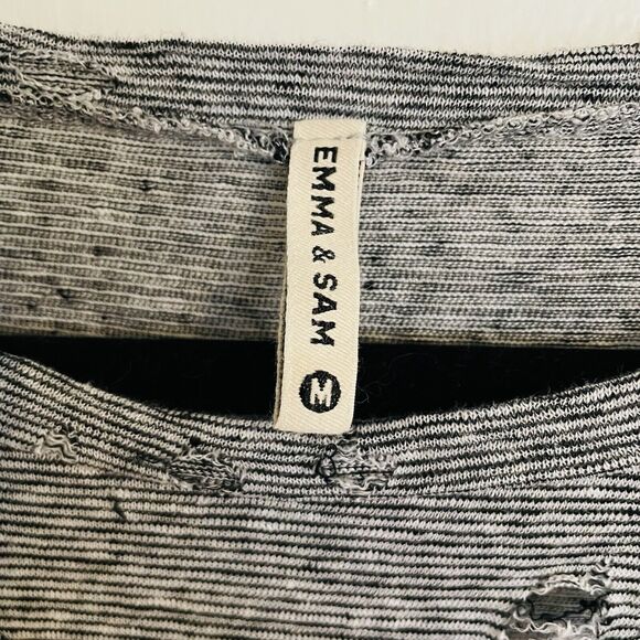 LF Emma & Sam re-worked Tee Shirt Sz M Cropped Gray Grunge cut up hole destroyed - Picture 10 of 12